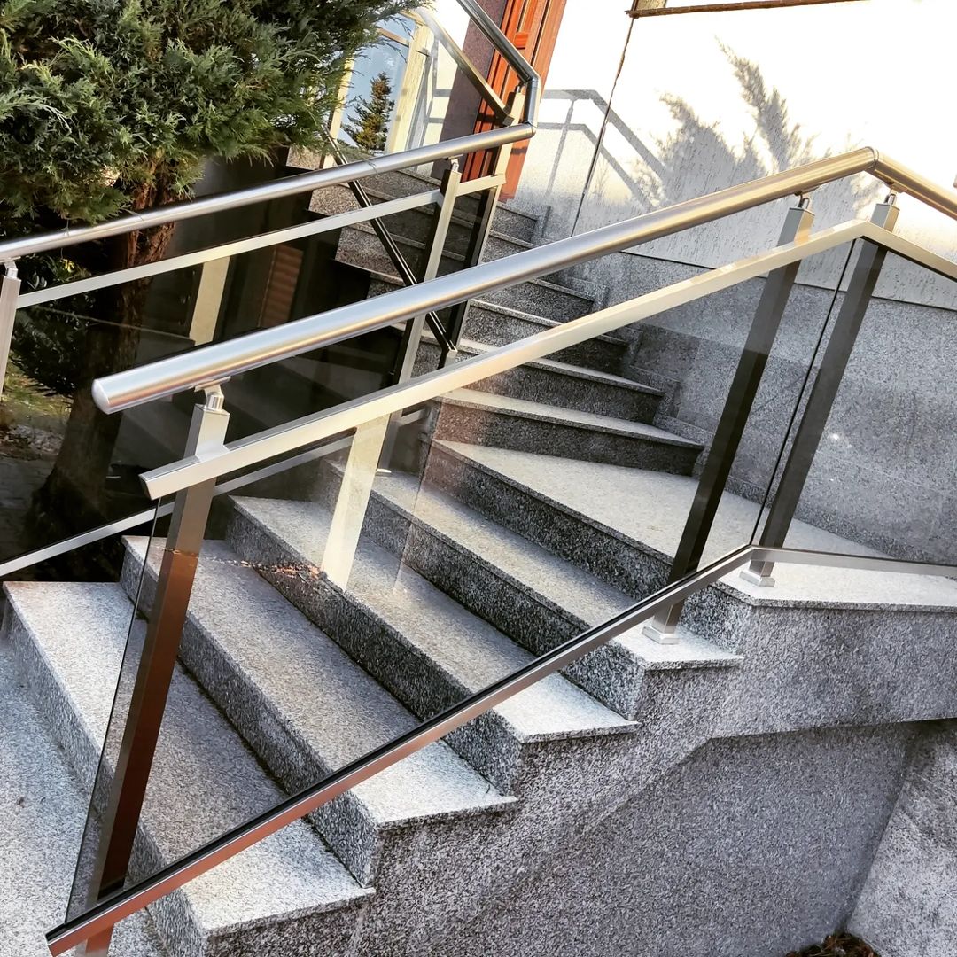 Balustrada balkonowa aluminiowa - realizacja M-Budownictwo